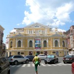 ウクライナ・ハリコフ・ミュージカル劇場の前